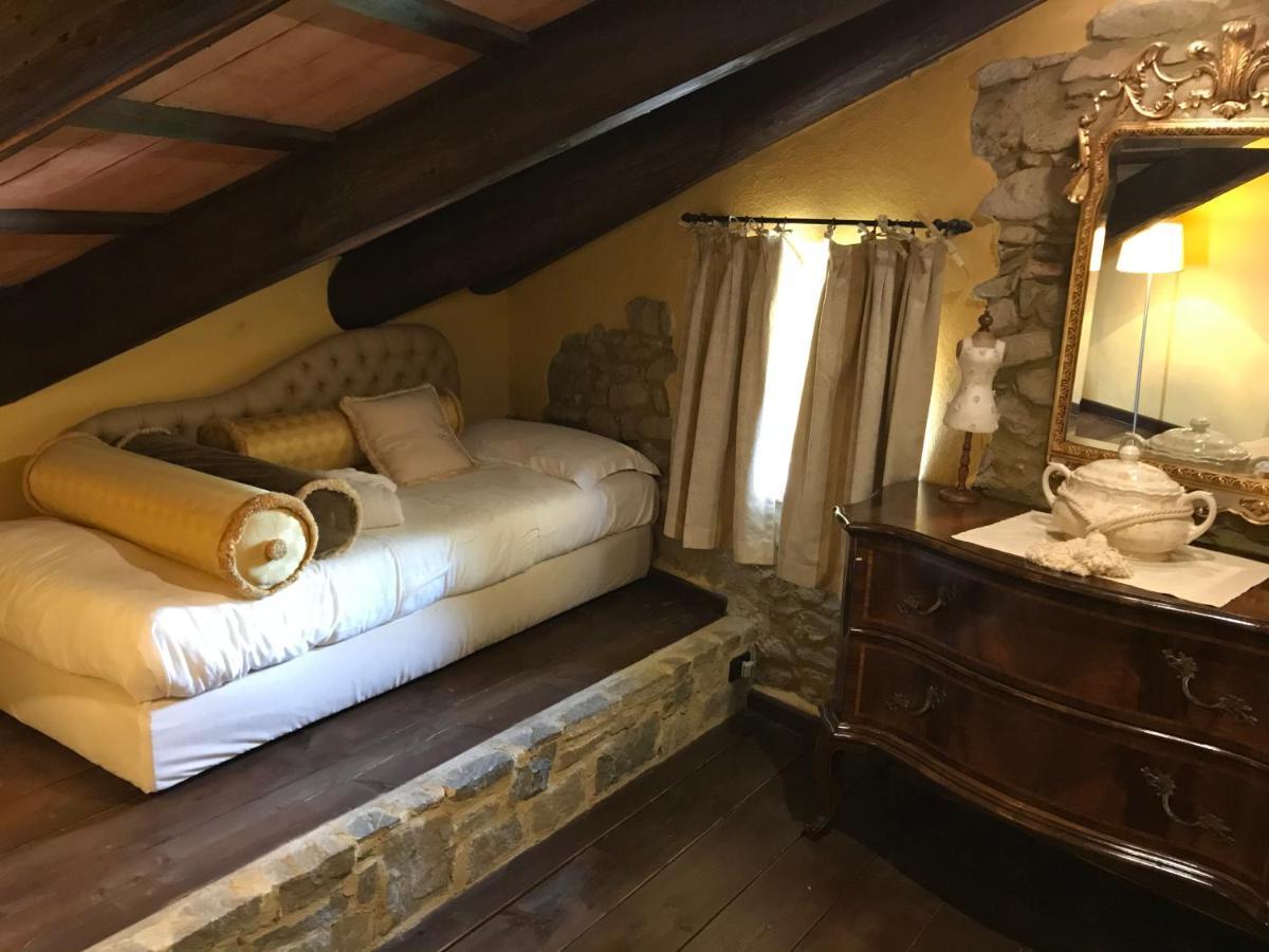 Hotel Dimora I Manichei Monforte dʼAlba Zewnętrze zdjęcie