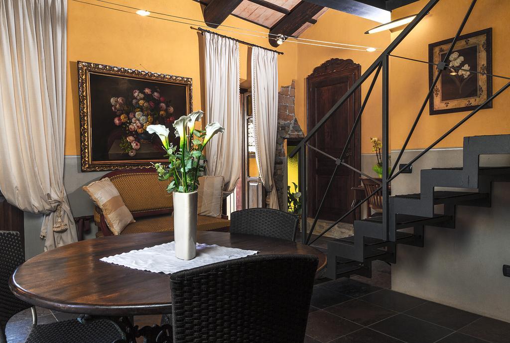 Hotel Dimora I Manichei Monforte dʼAlba Zewnętrze zdjęcie