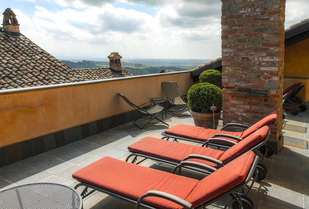 Hotel Dimora I Manichei Monforte dʼAlba Zewnętrze zdjęcie